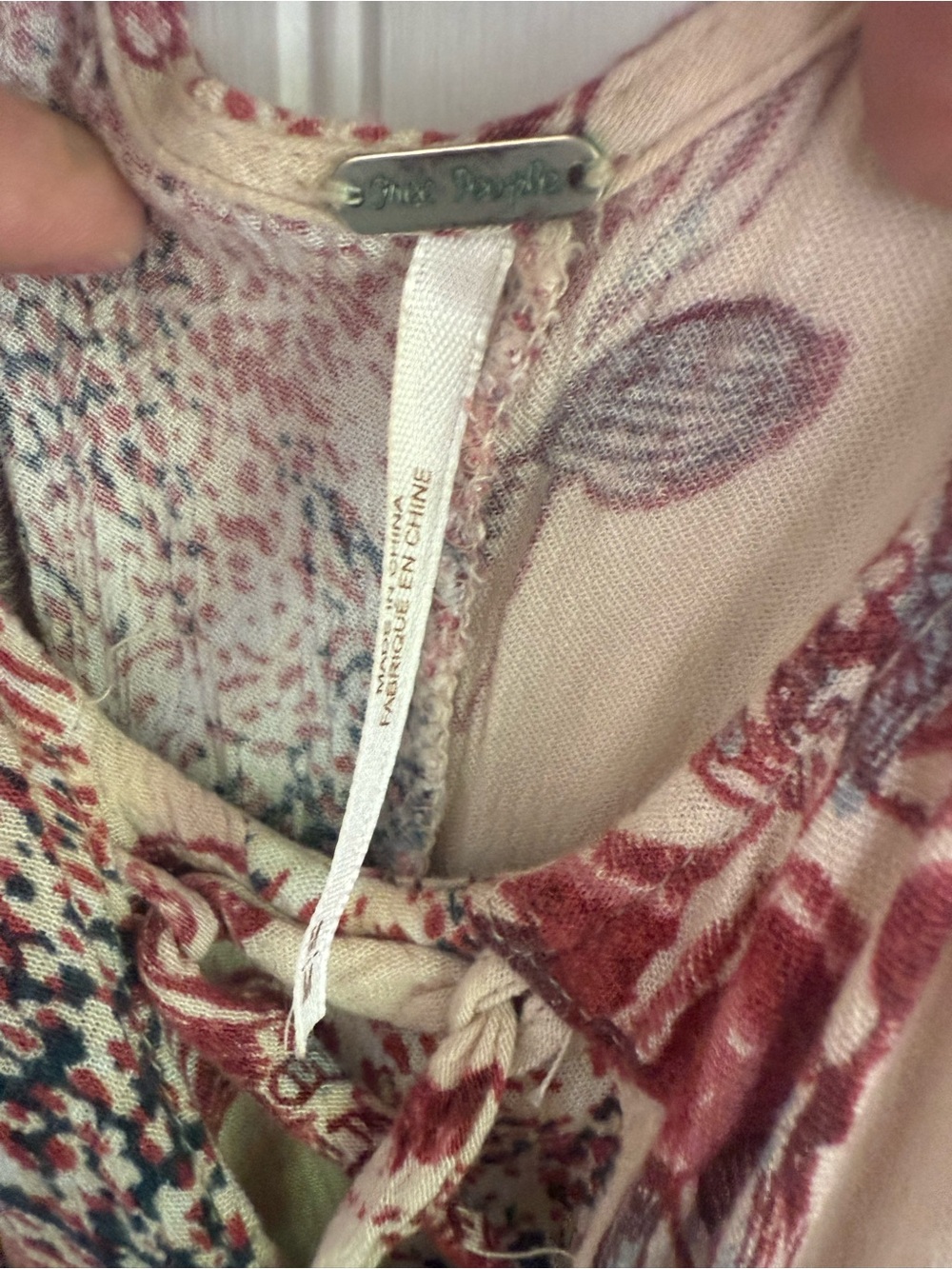 Free People Floral Romper Size M Cream and Red - Picture 5 of 7